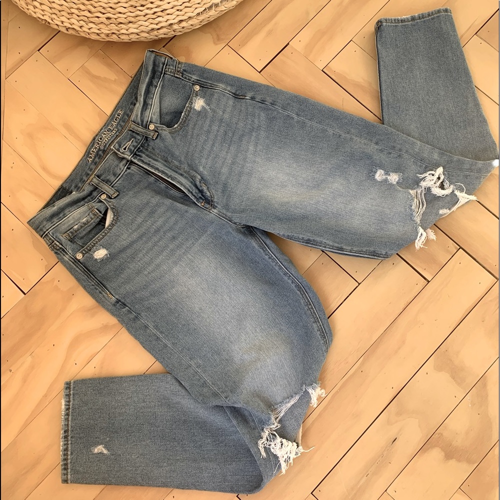 American Eagle Mom Jeans